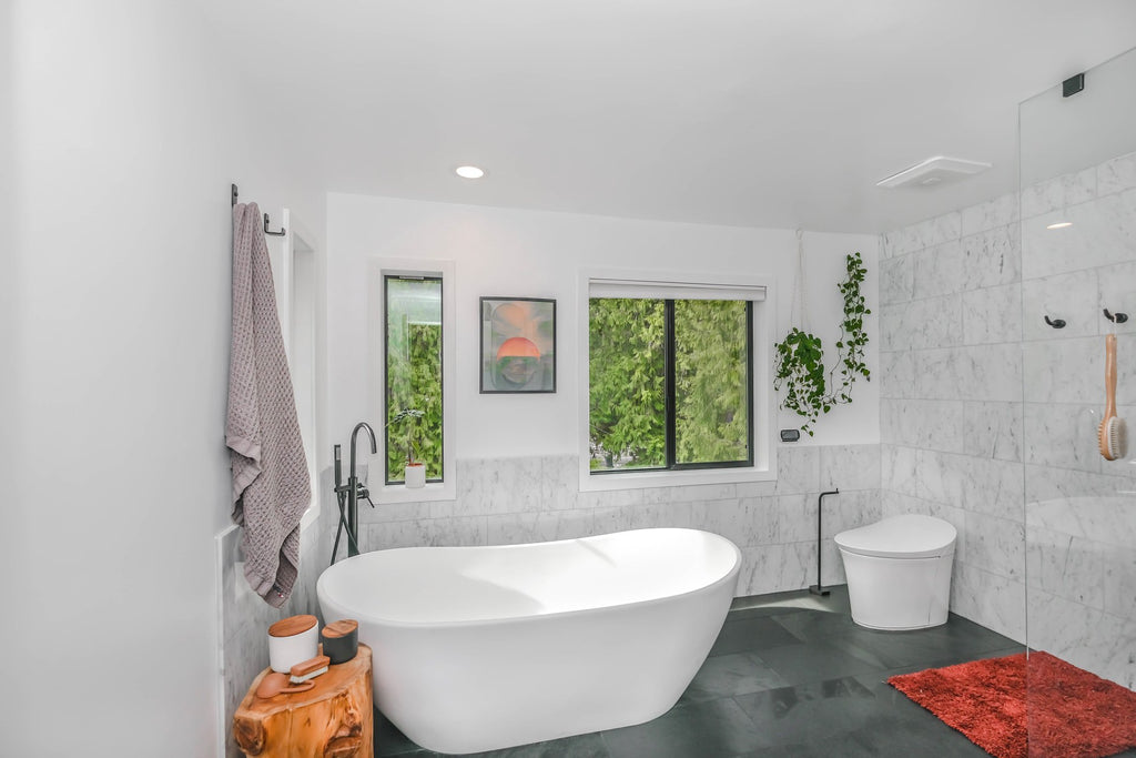 7 Bathroom Decorating Ideas for a Sustainably Chic Space